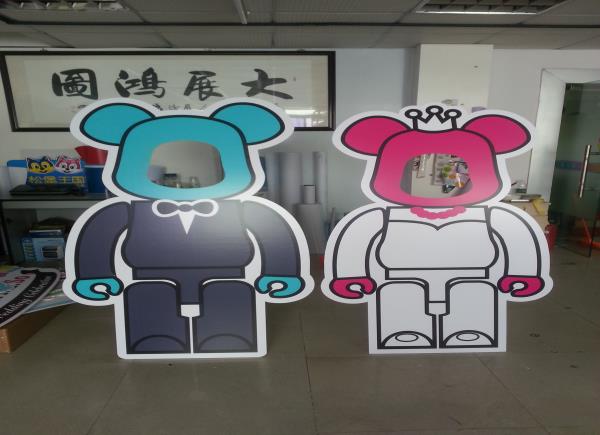生動形象的人形立牌定制廠家